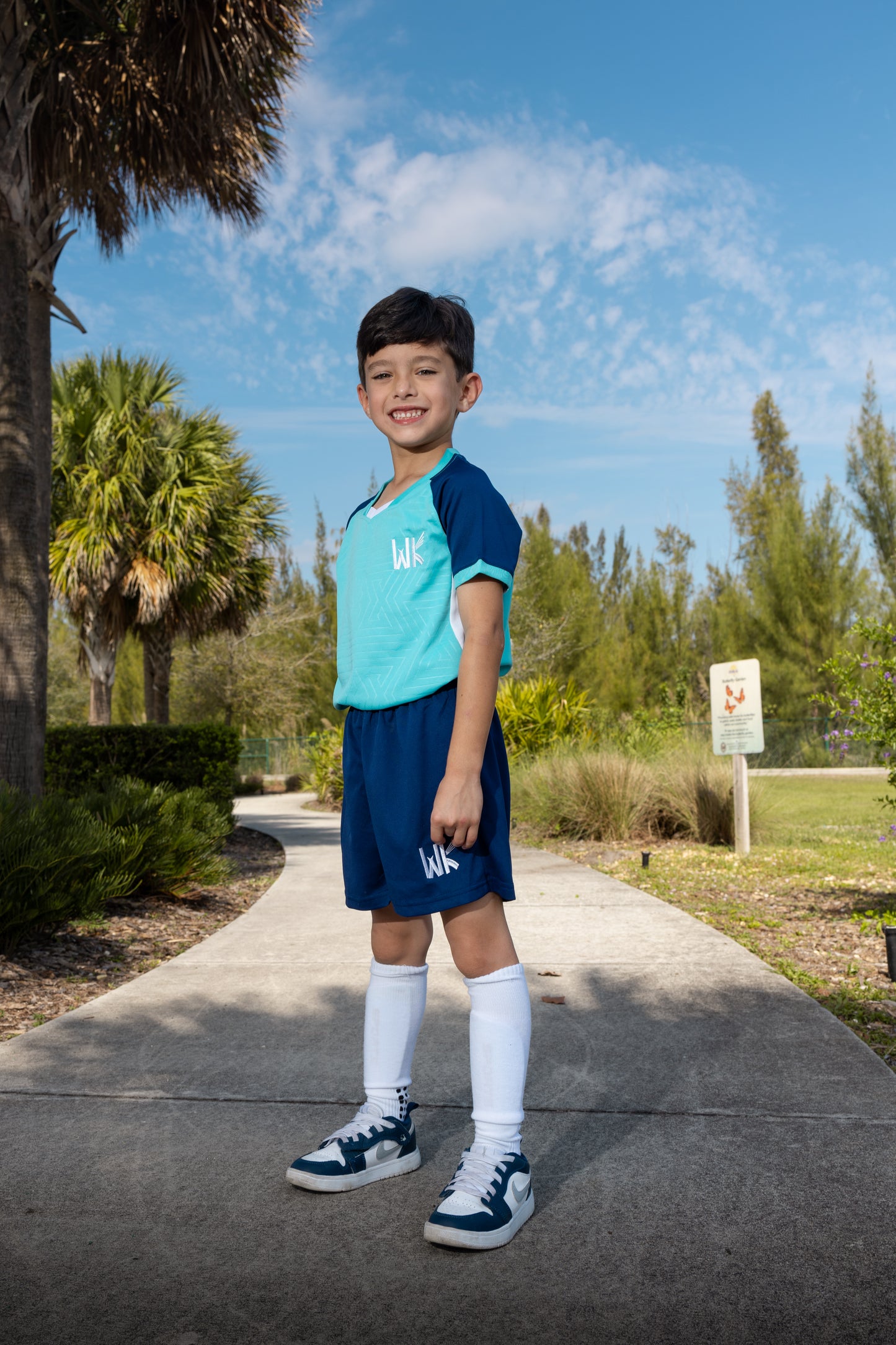 Essentials Sports Youth Set - Sea Blue