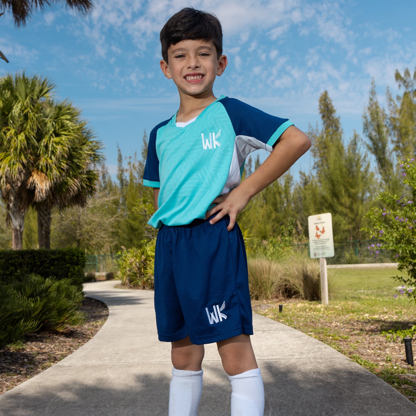 Essentials Sports Youth Set - Sea Blue