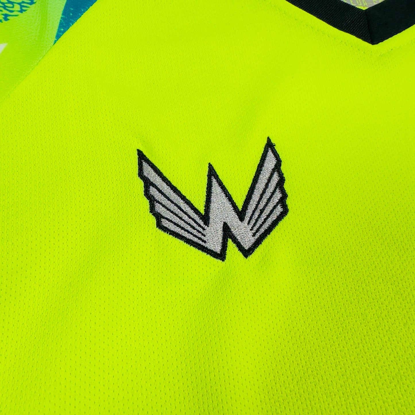 Essentials Sports Youth Set - Neon Green